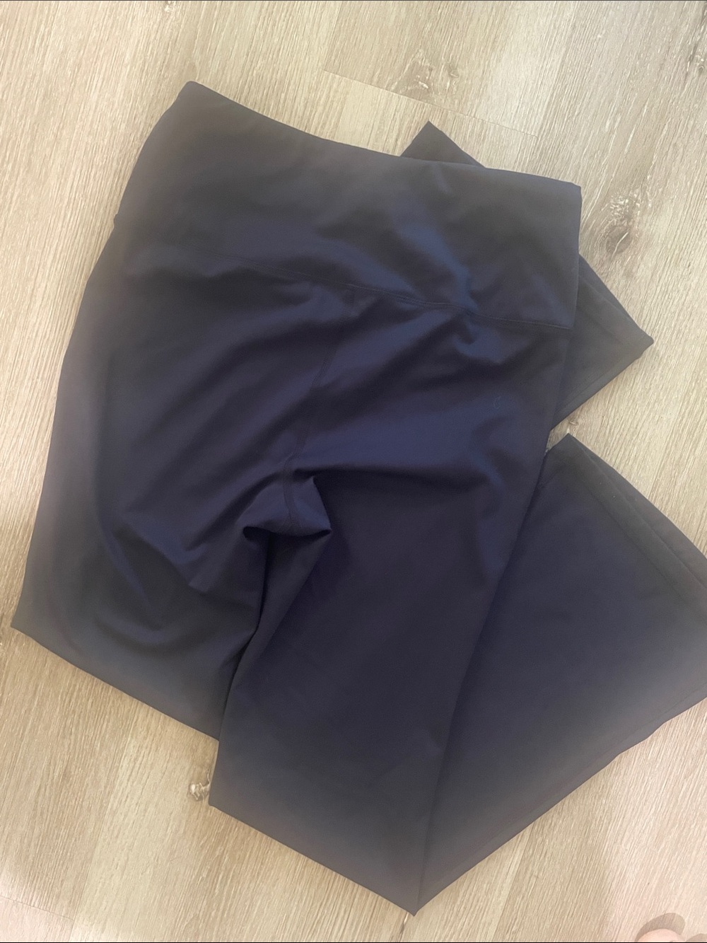 Navy High-Waist Flared Leggings | Women’s Size Medium - Picture 7 of 7